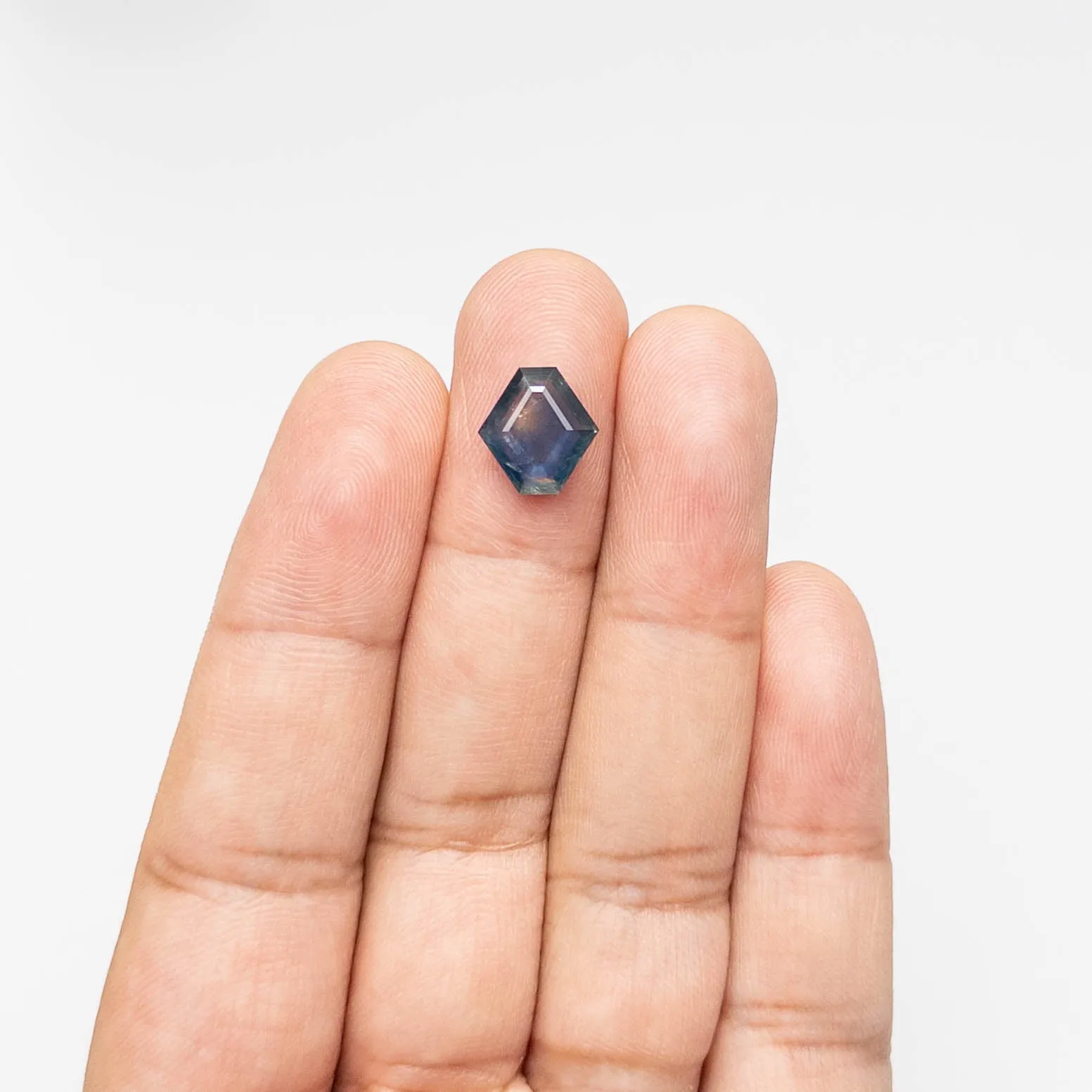 2.63ct 10.68x10.28x2.85mm Hexagon Portrait Cut Sapphire 23427-04