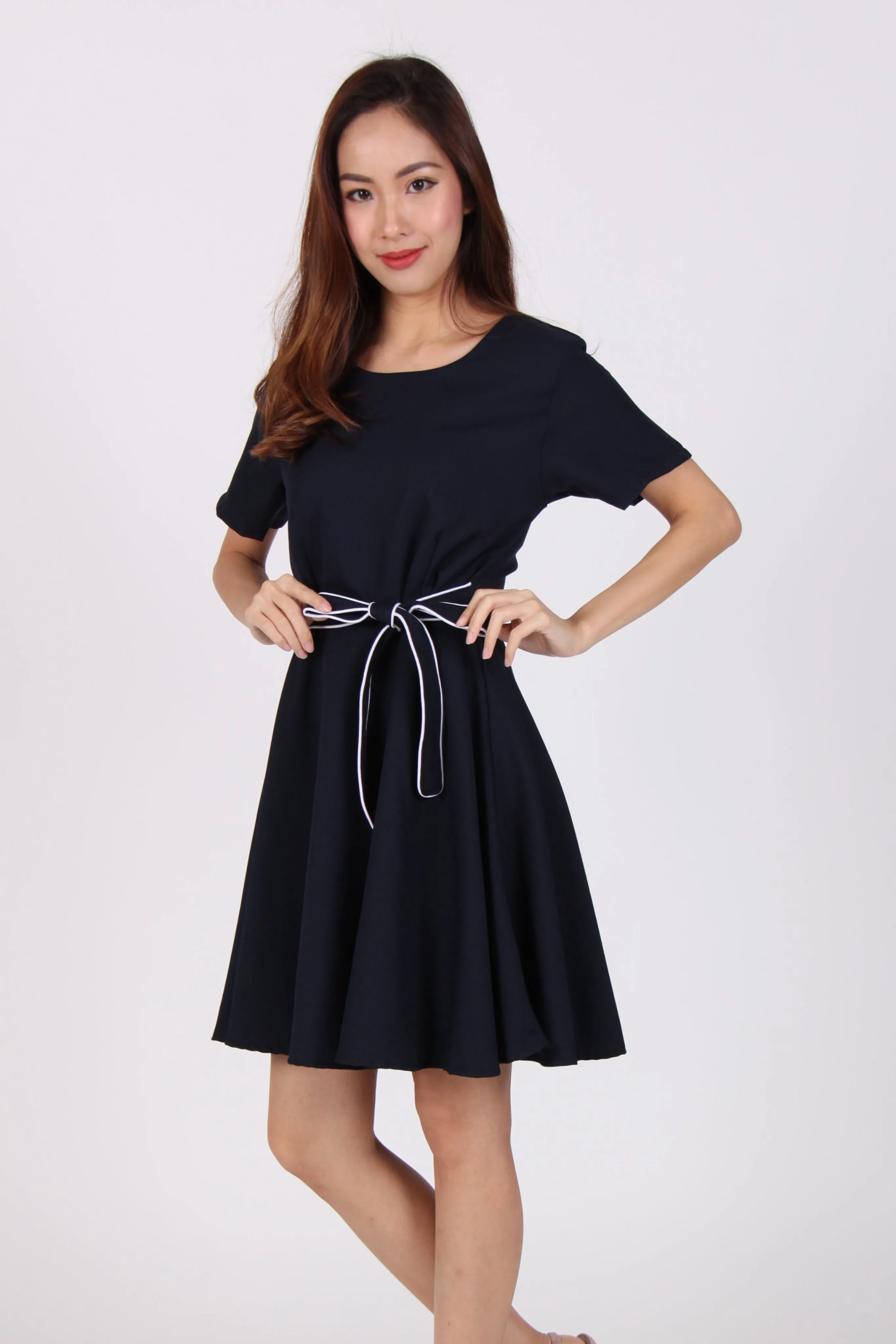 Sleeve Contrast Belt Skater Dress in Navy Blue