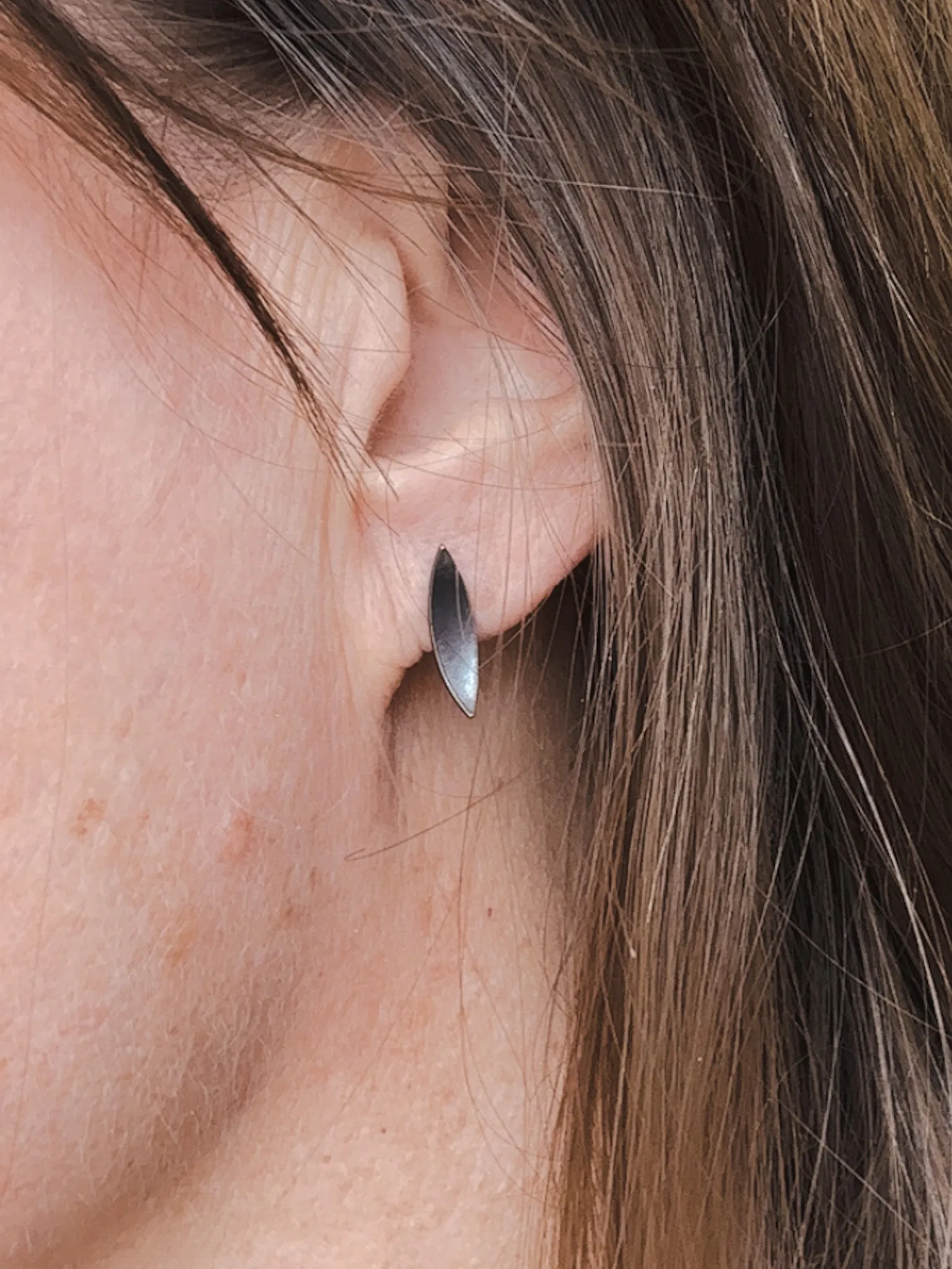 Wisp stud earrings [ready to ship]